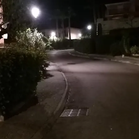 Individuelle 度假居 *
